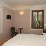Gospodarstwo agroturystyczne La Finestra Sul Po - *