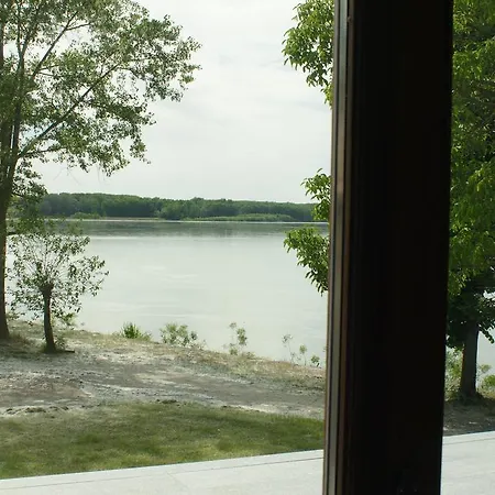 בית חווה La Finestra Sul Po - *